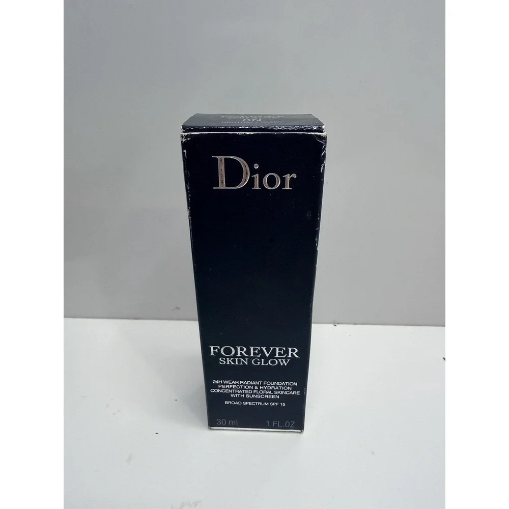 Dior Forever‎ Skin Glow 24h Wear Radiant Foundation - 8N